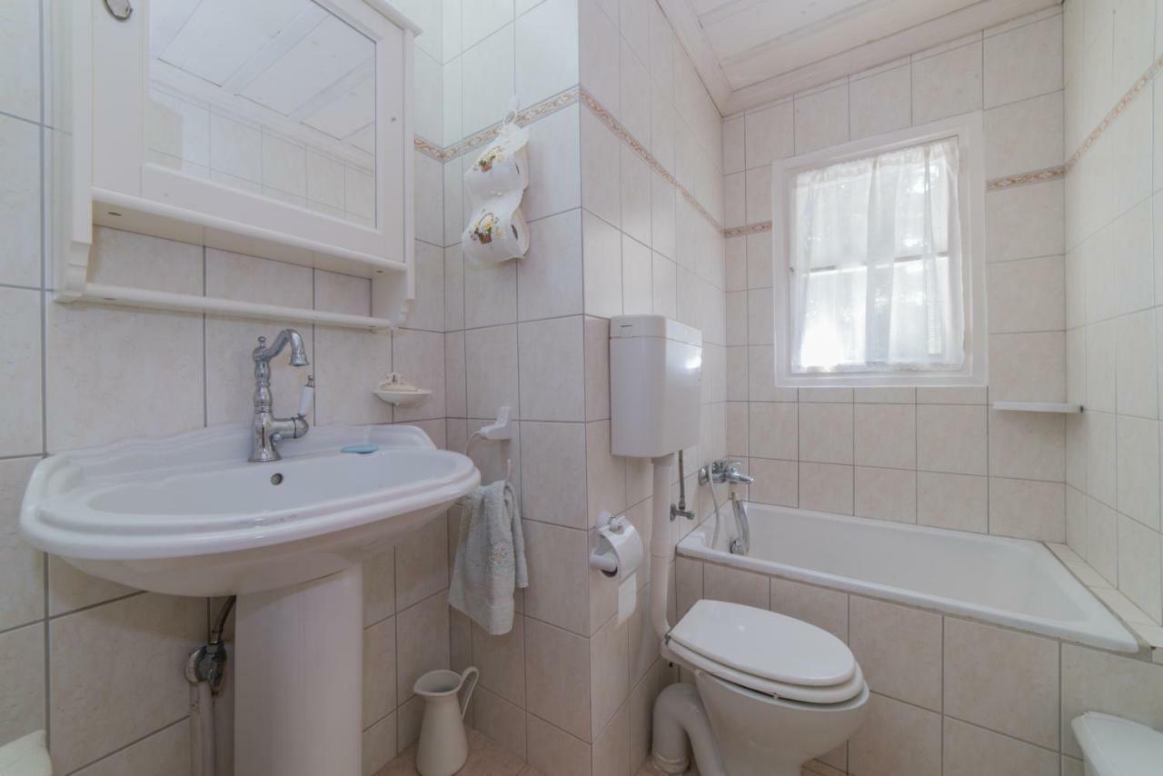 Villino Guest House Akrotiri  Екстериор снимка